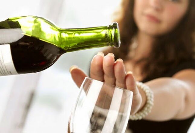 Deja de beber alcohol