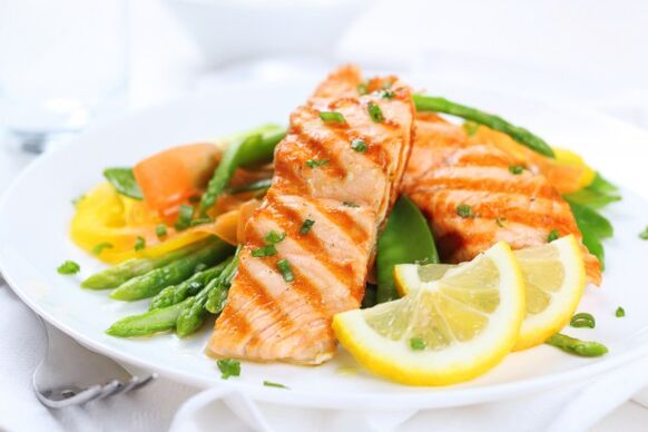 El pescado al horno es un plato dietético.